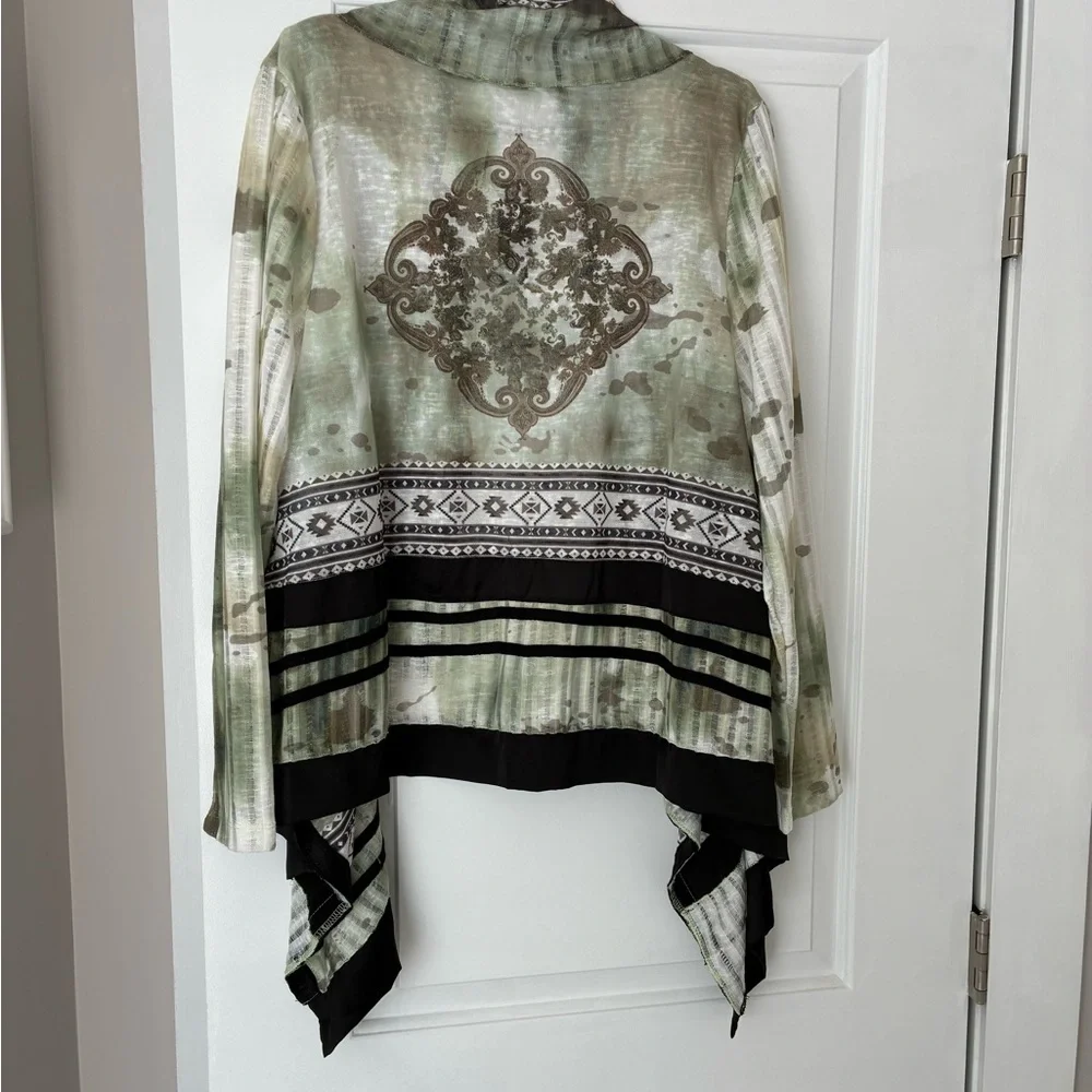 Patterned Cardigan with Geometric Design - Picture 2 of 5